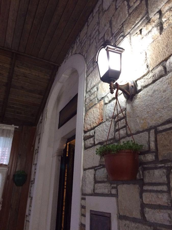 Deniz Hotel Енидже Экстерьер фото
