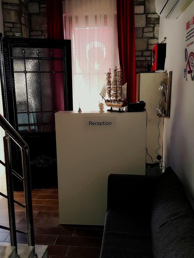 Deniz Hotel Енидже Экстерьер фото