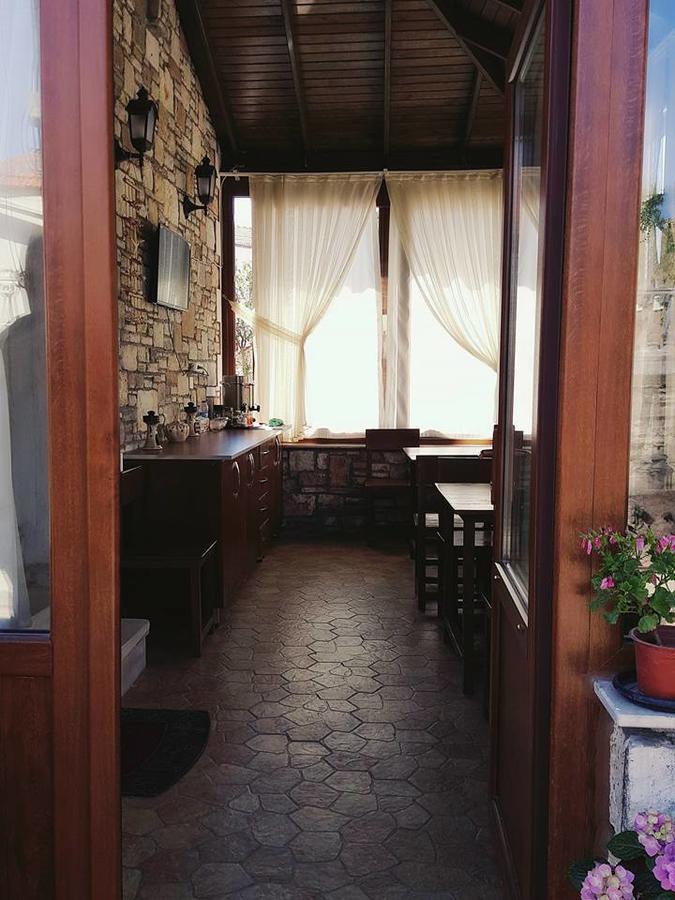 Deniz Hotel Енидже Экстерьер фото