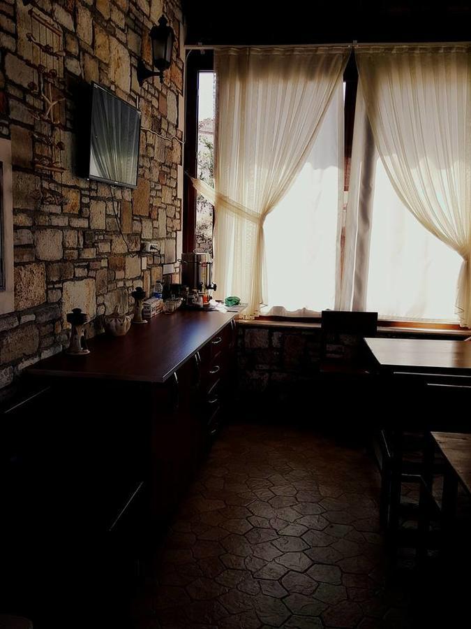Deniz Hotel Енидже Экстерьер фото